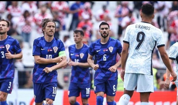 首负克罗地亚 葡萄牙攻防都差 何谈欧洲杯夺冠？