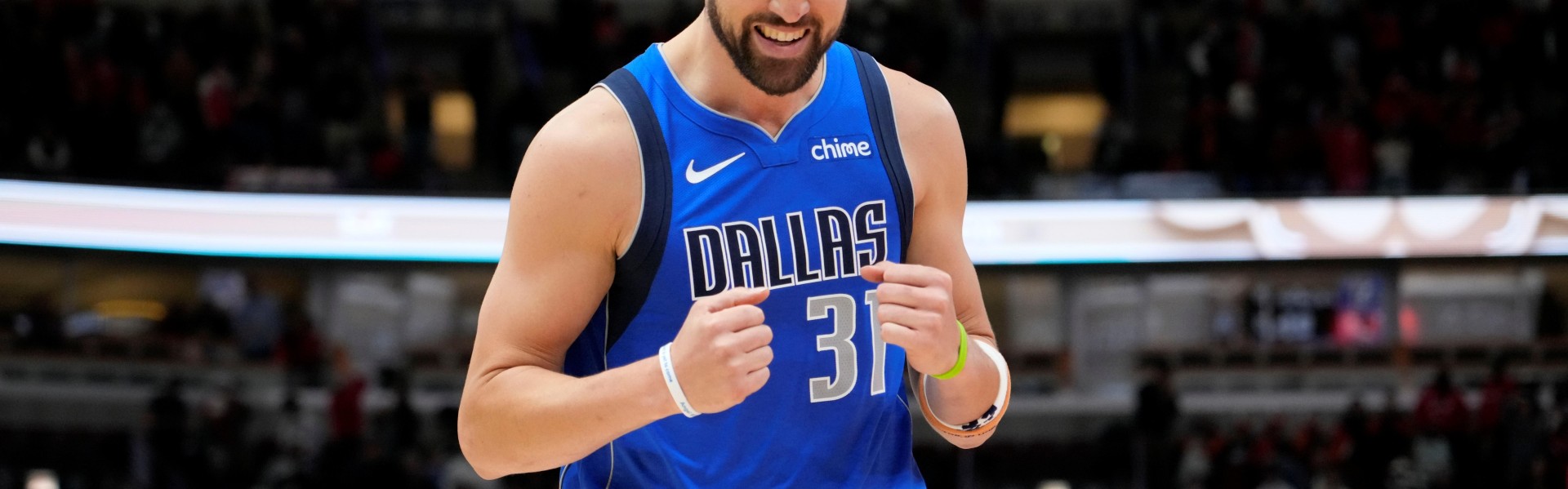 贝弗利：不认为克莱是角色球员 他能得50分&amp;amp;进10记三分