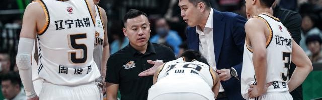 开云体育官网-谁能搭上CBA季后赛末班车？人情世故或再现江湖