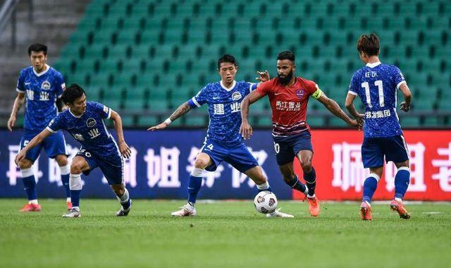 kaiyun-张外龙祝贺球员创造奇迹 3球大逆转找回重庆精神