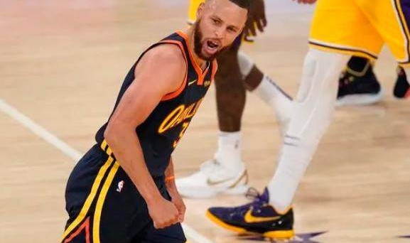 开云体育官网-科尔用成功定义勇士赛季 库里：我们明年卷土重来