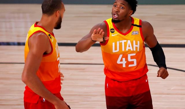 开云体育官网-季后赛西部前瞻：湖人欲扮演黑七 开拓者死磕掘金